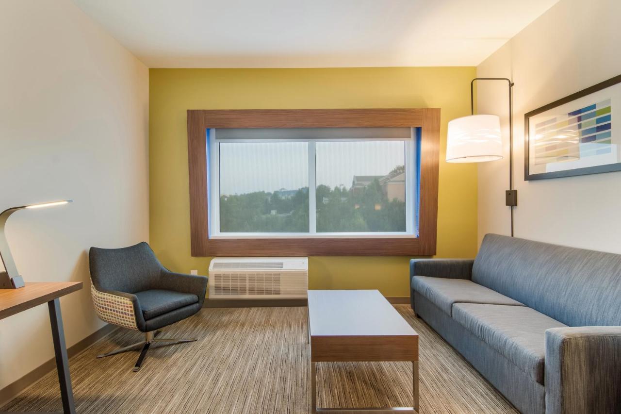 Holiday Inn Express & Suites - Asheboro By Ihg Kültér fotó